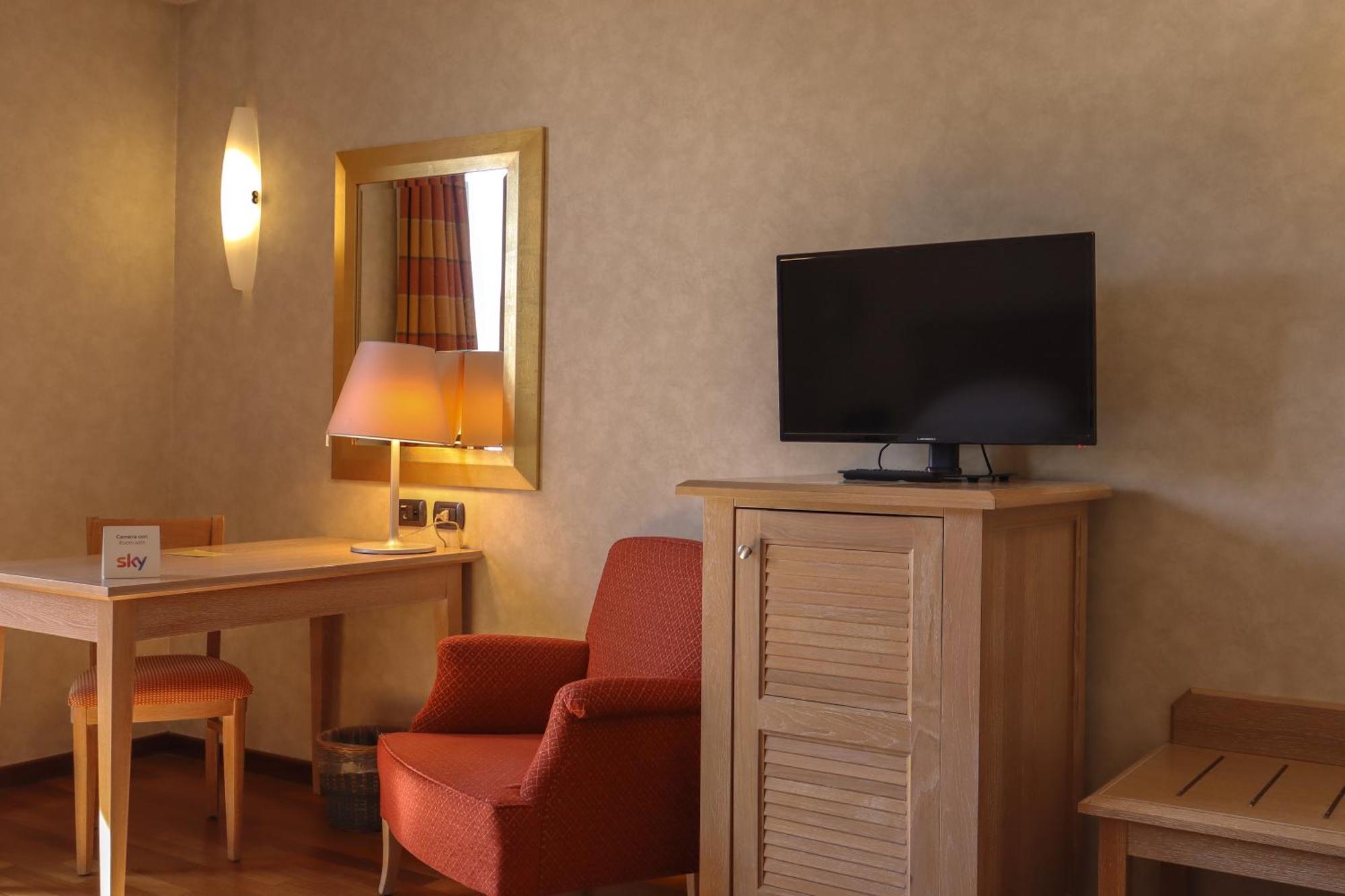 Monica Hotel Fiera Pregnana Milanese Ngoại thất bức ảnh