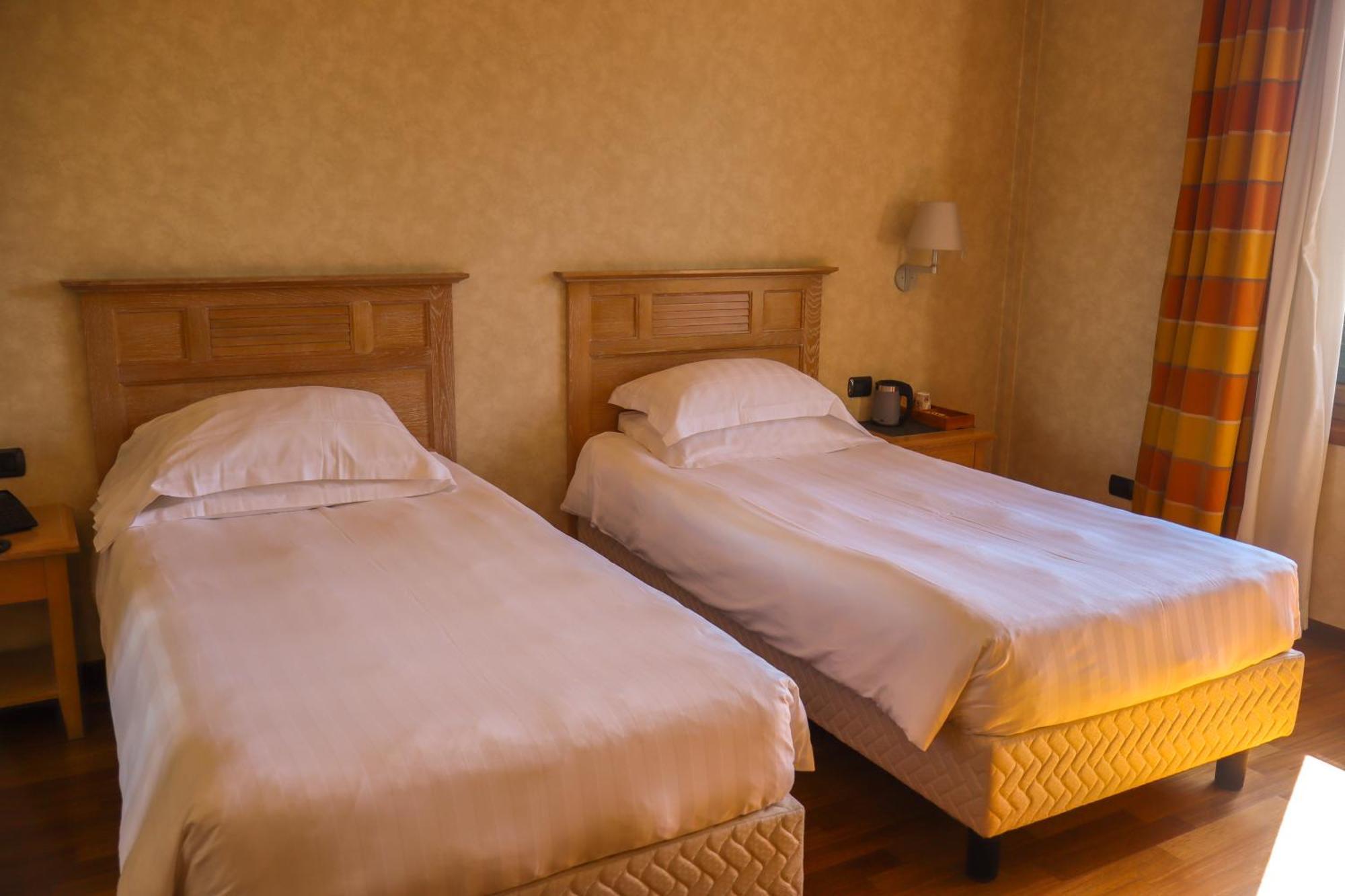 Monica Hotel Fiera Pregnana Milanese Ngoại thất bức ảnh