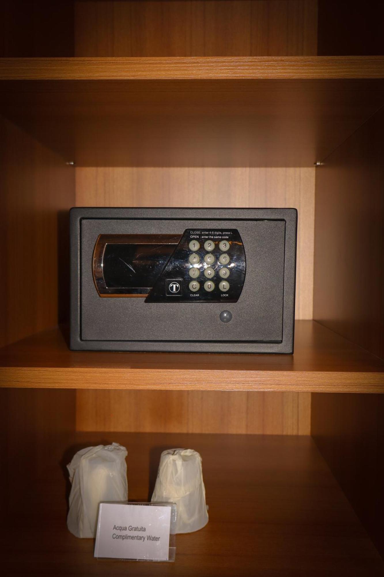 Monica Hotel Fiera Pregnana Milanese Phòng bức ảnh