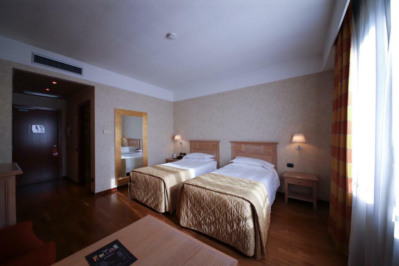 Monica Hotel Fiera Pregnana Milanese Ngoại thất bức ảnh